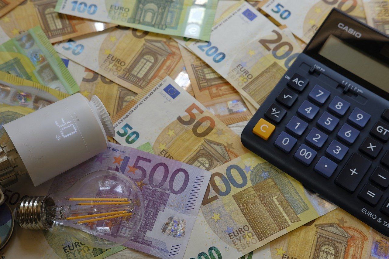 Nog altijd de helft van Nederlandse huishoudens betaalt boven het prijsplafond
