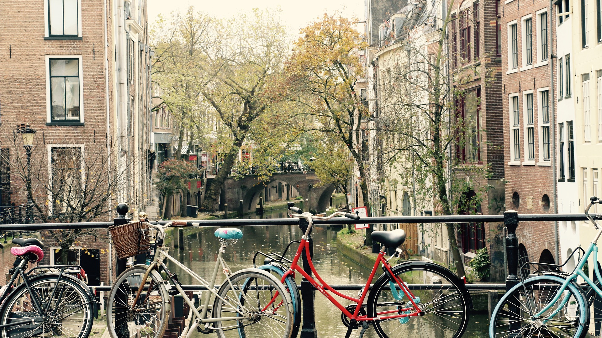 Huizenprijzen dalen het meest in Utrecht, Flevoland en Noord-Holland