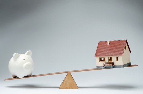 Wat komt er kijken bij een extra of hogere hypotheek voor je eigen huis?